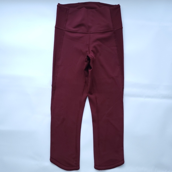 🍋Like New Lululemon Body Con Crop - Picture 6 of 13